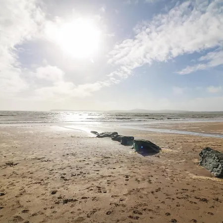 بيت للعطل Lacey's Harbour